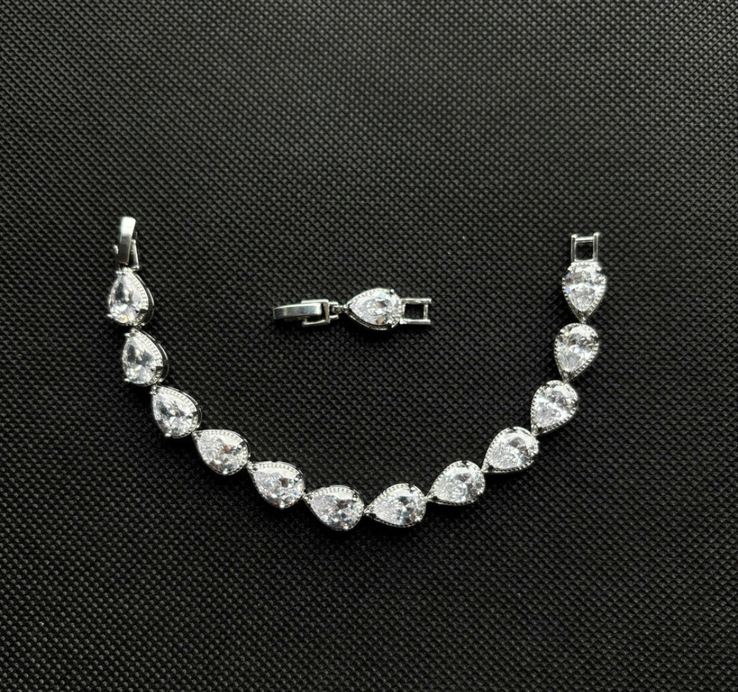 Raindrop Bracelet (Silver)