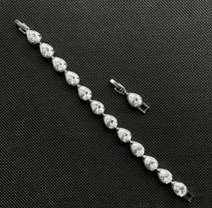 Raindrop Bracelet (Silver)